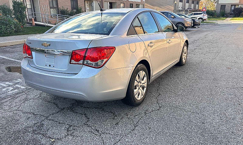 2012 Chevrolet Cruz ...