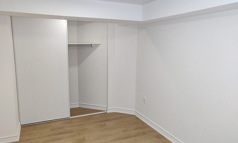 1 Bedroom Basement A...