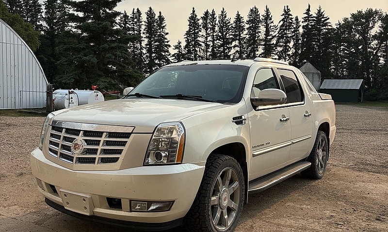 Cadillac Escalade ...