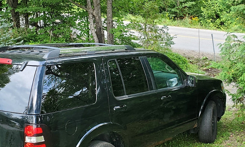Ford Explorer 2010 V...