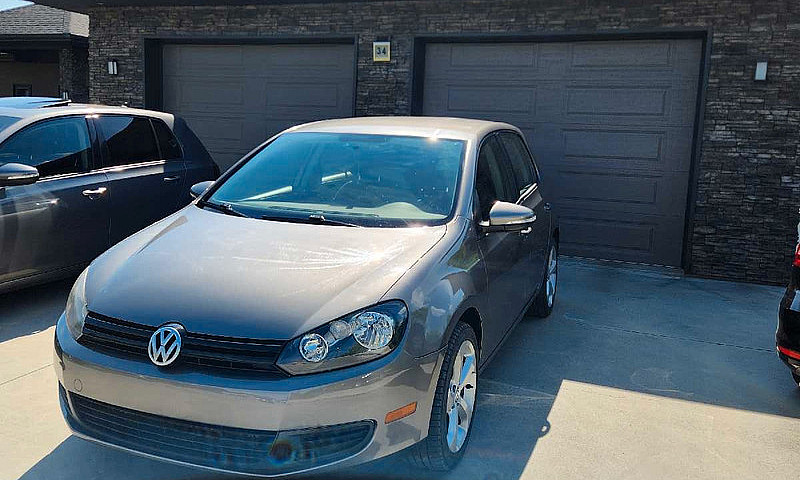 2012 Volkswagen Golf...
