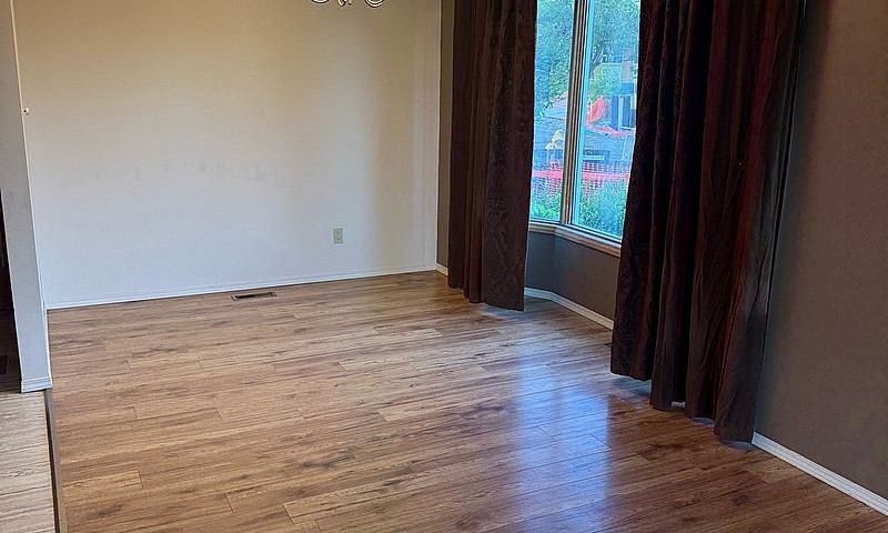 3Bed 1.5 Bath Suite ...