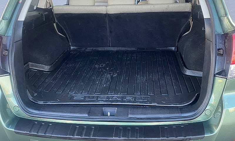 2011 Subaru Outback...