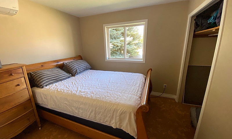 2 Bedroom Home Locat...