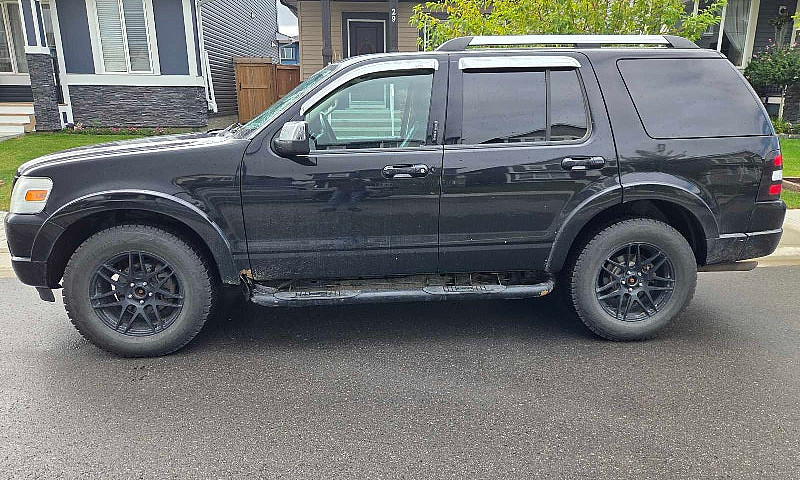 2010 Ford Explorer...