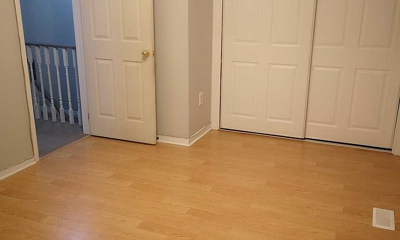 Master Bedroom For R...