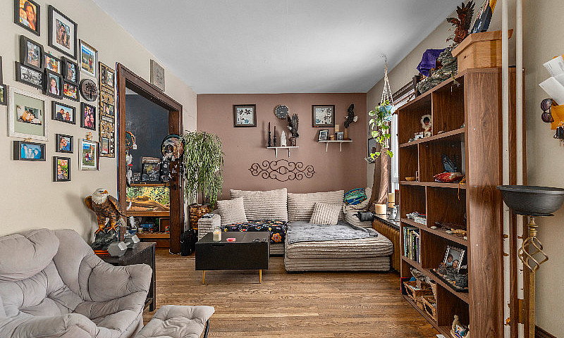 413 Wellington Stree...