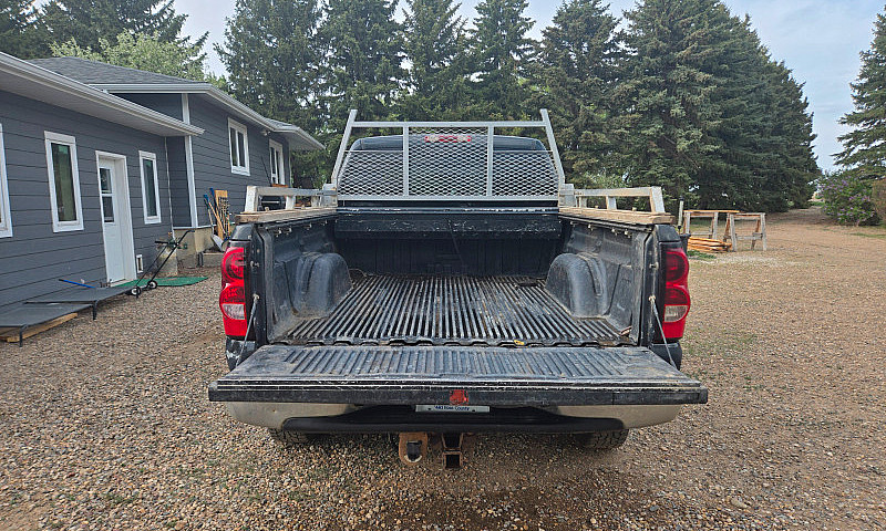 2004 Chevy Silverado...