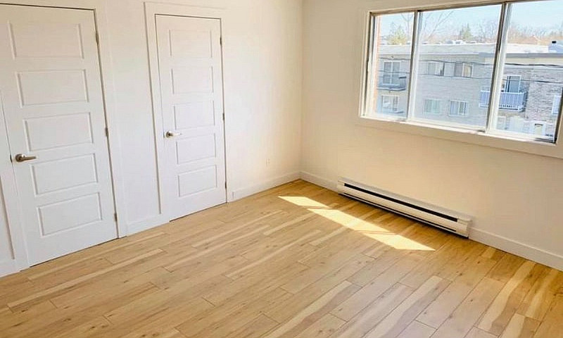 Logement 5 1/2 À Lou...