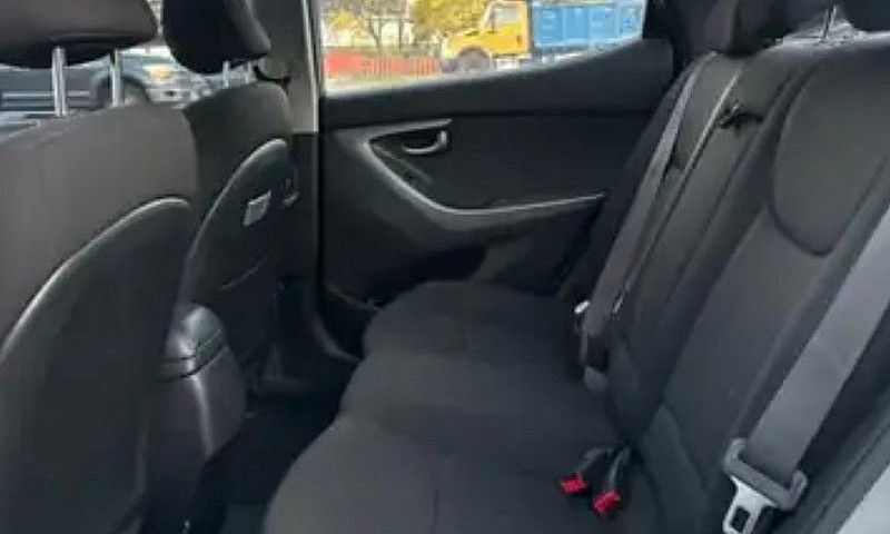 2016 Hyundai Elantra...