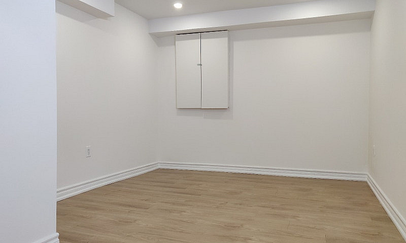 1+1 Bedroom Basement...