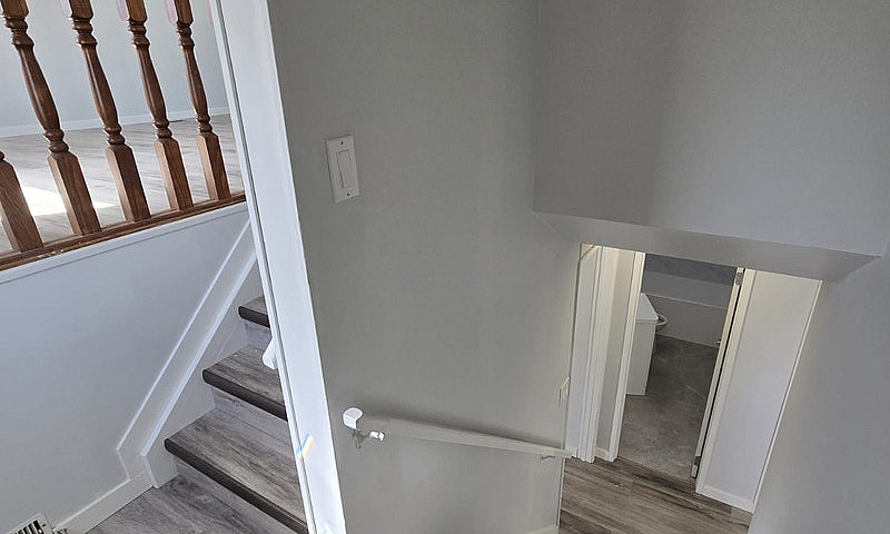  4 Bedrooms • 2 Bath...