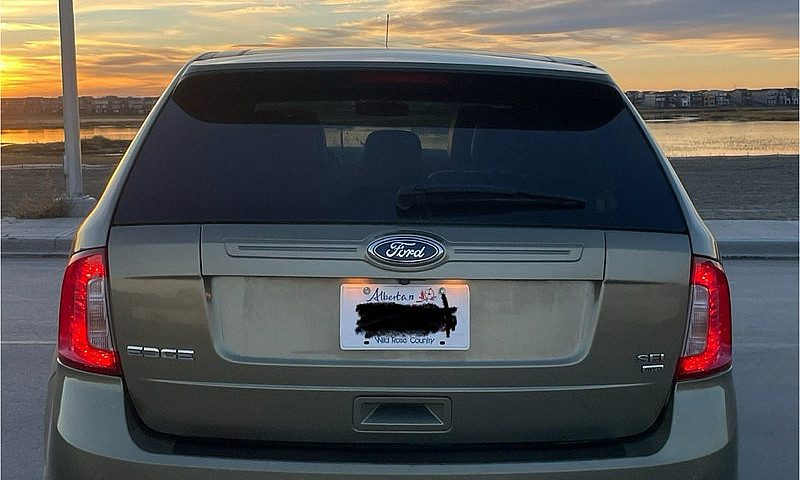2013 Ford Edge...