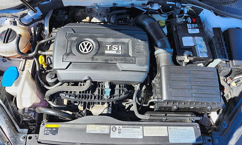 2016 Volkswagen Golf...