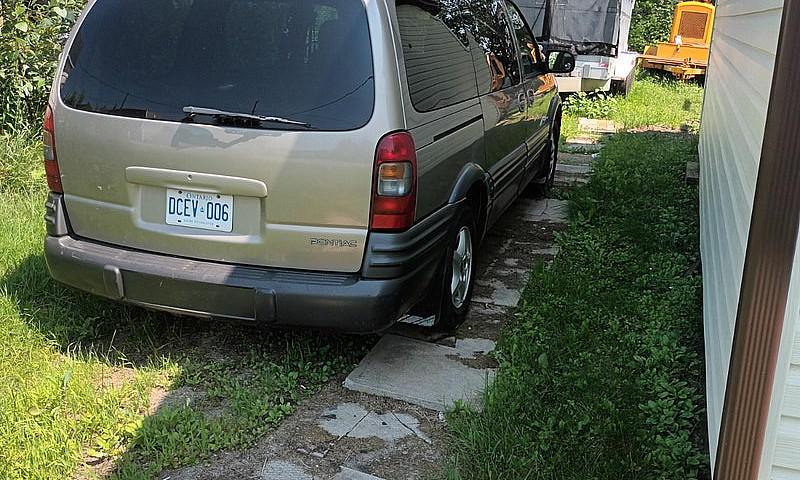 Pontiac Montana 2003...