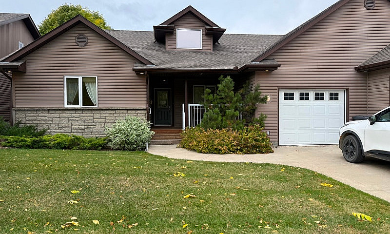 Condo For Sale - Yor...