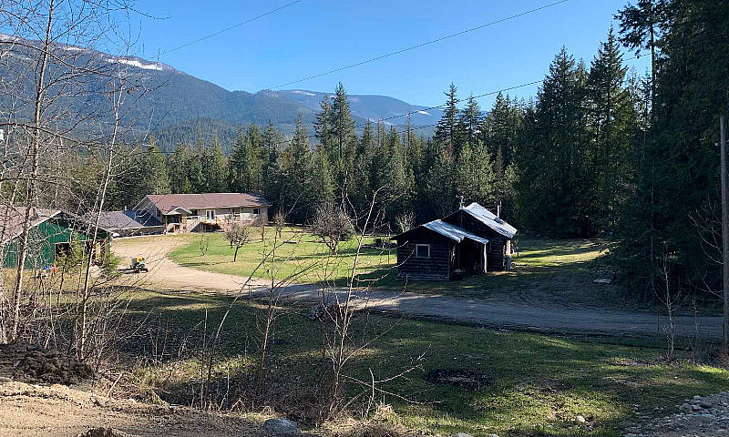 5 Acre Home And Shop...