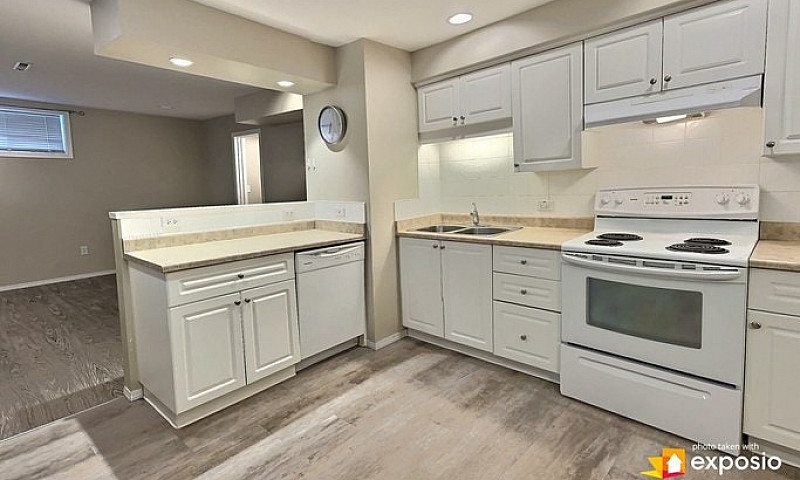 Gorgeous 2 Bedroom B...