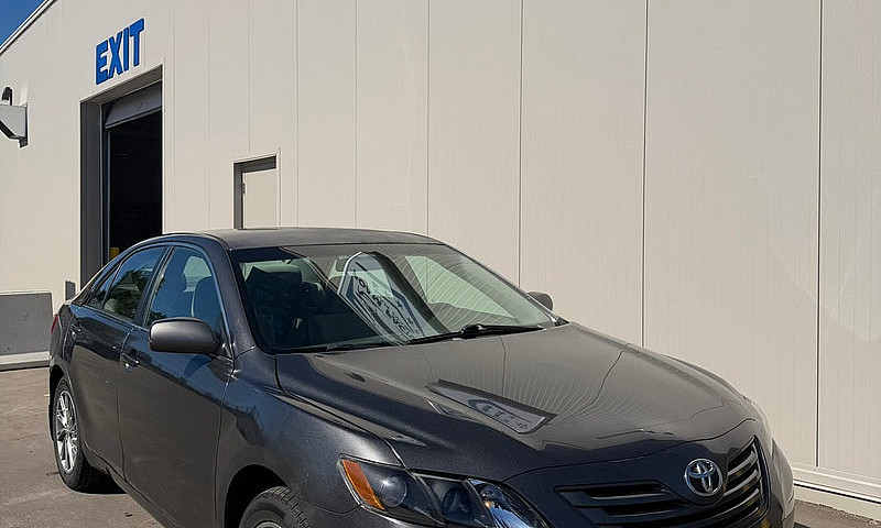 2009 Toyota Camry...