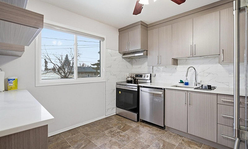 3 Bedroom And 1 Bath...