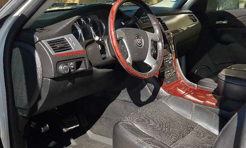 2010 Cadillac Escala...