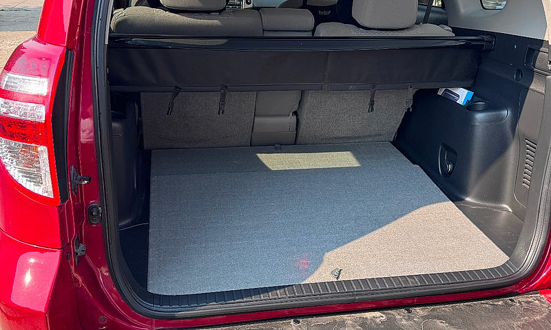 Toyota Rav4 2012...
