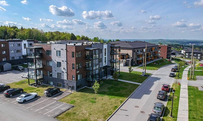 Superbe Condo Haut D...