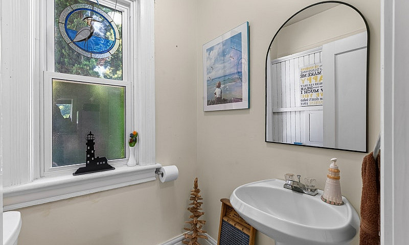 $2200 - 3 Bedroom He...