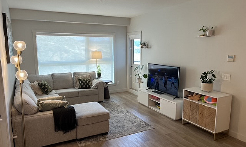 2 Bed 2 Bath Appartm...