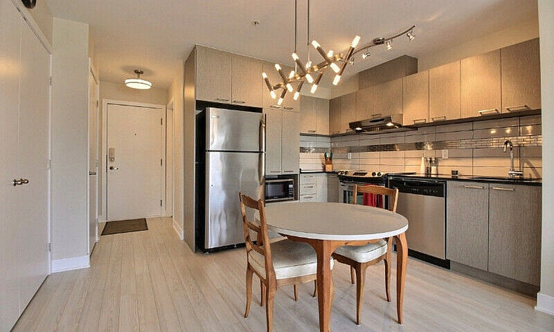 Rare Condo - Presque...
