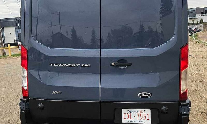 Ford Transit Awd 202...