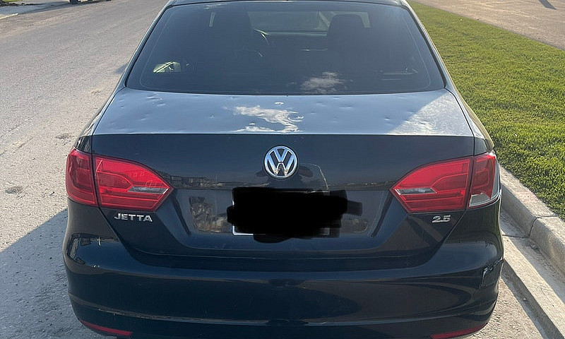 2011 Volkswagen Jett...