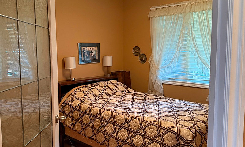 Condo For Sale - Yor...