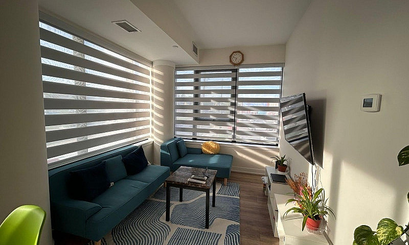 Bright & Spacious 2 ...