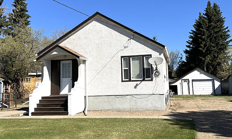 4922-48 Ave Andrew A...