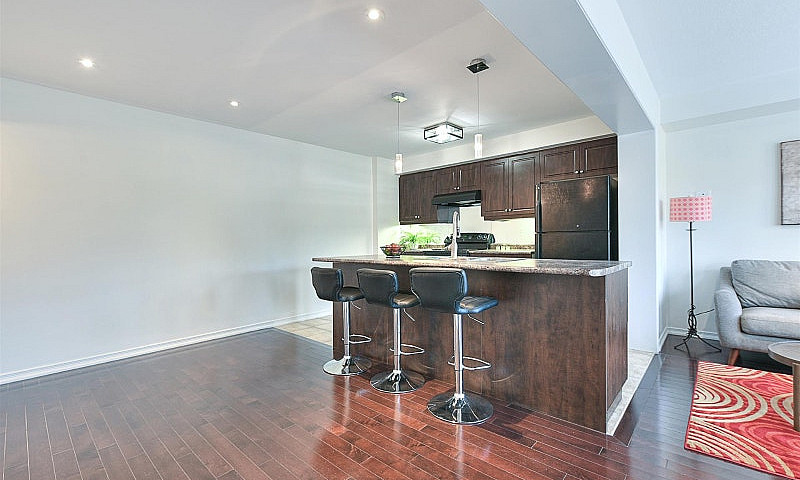 3-Storey Freehold To...