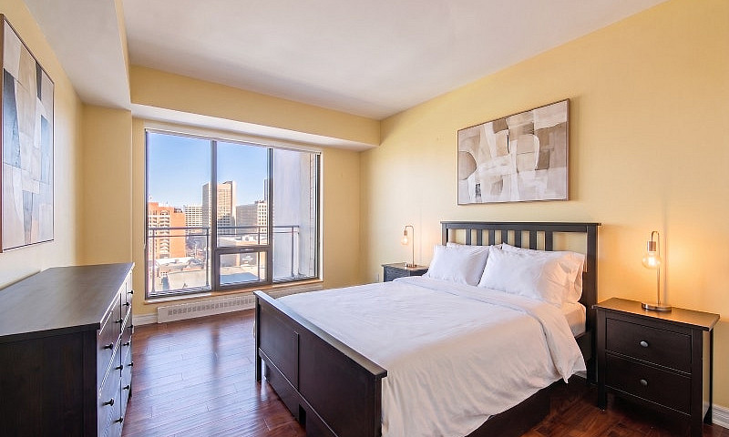 Beautiful 2 Bed + 2 ...