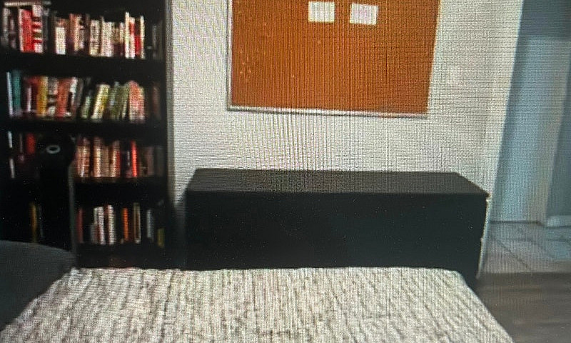 Cozy 1 Bedroom Apart...
