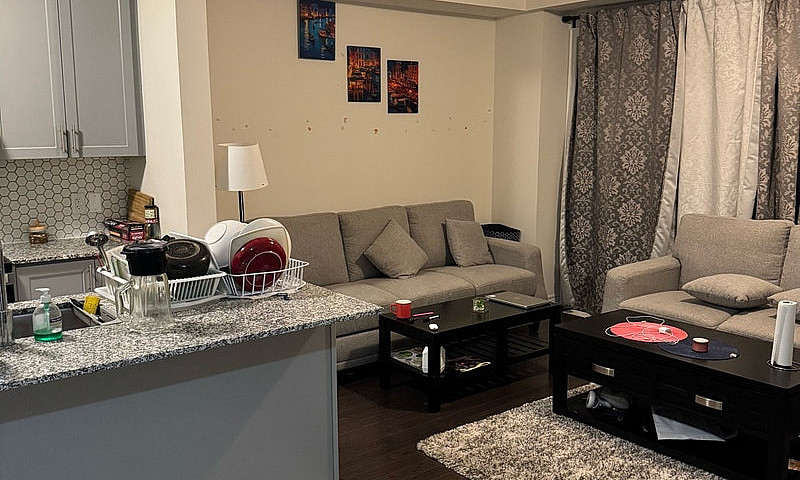 Private Room For Ren...