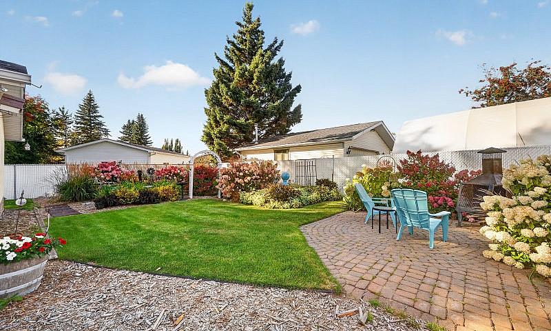4 Bedroom In Bon Acc...