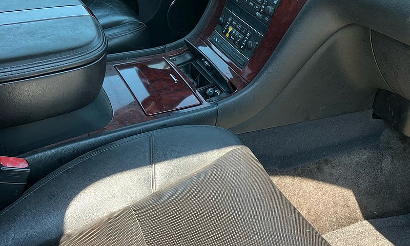 2010 Cadillac Escala...