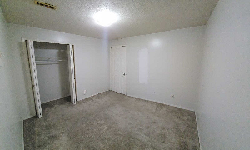 2 Bedrooms Basement ...