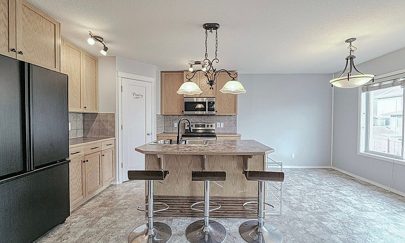 4 Beds 3.5 Baths - H...