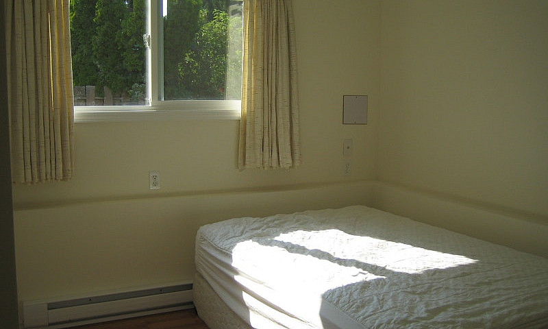 A Room Close To Uvic...
