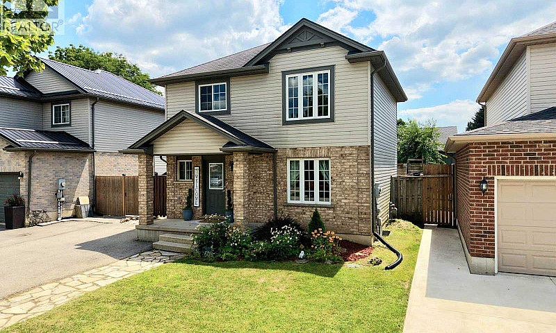4 Bed, 3 Bath Detach...