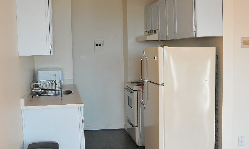 Condo For Sale -- Un...