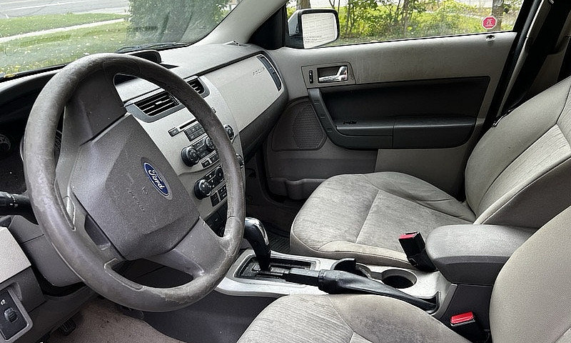 2009 Ford Focus...