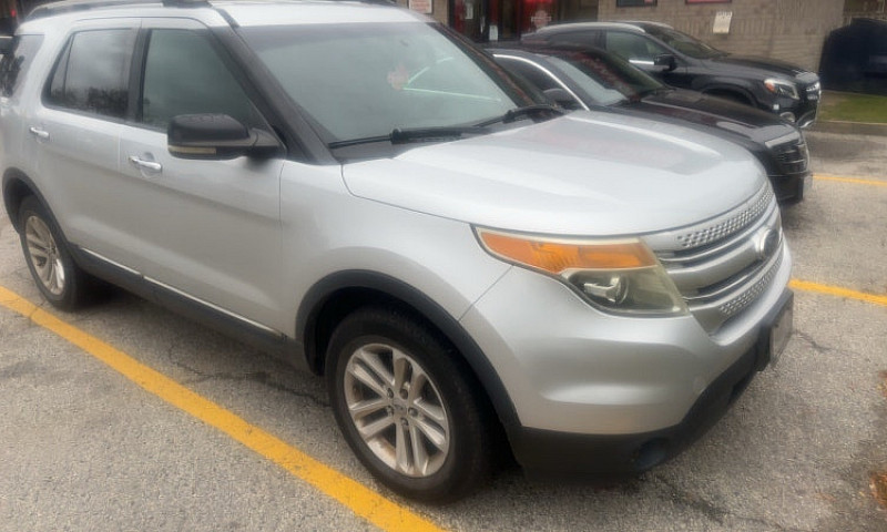 2011 Ford Explorer X...