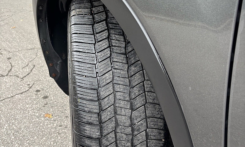 Ford Escape ...
