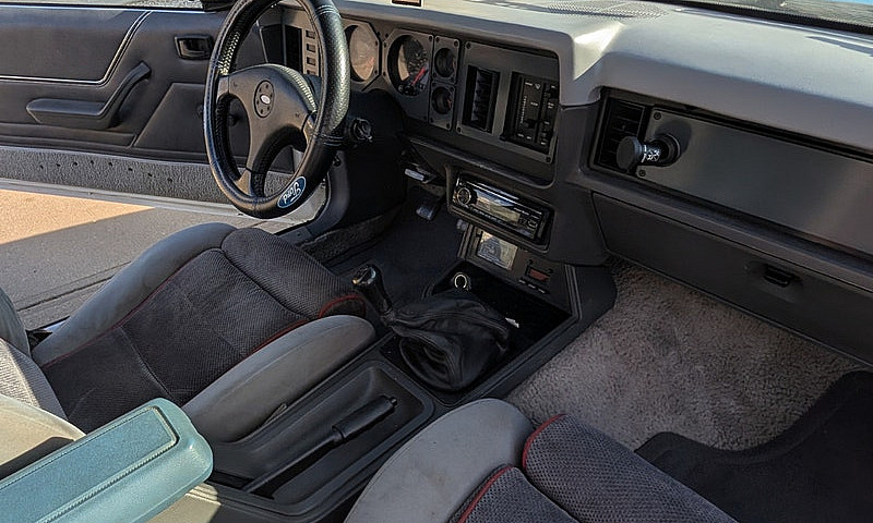 1986 Ford Mustang Gt...